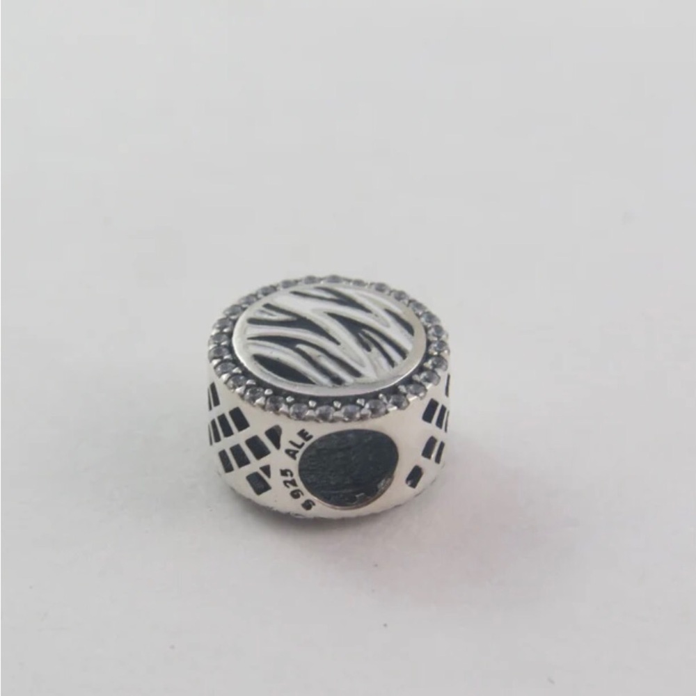 Pandora Zebra Charm – Sterling Silver Exotic, Fits Moments Bracelet (A16)